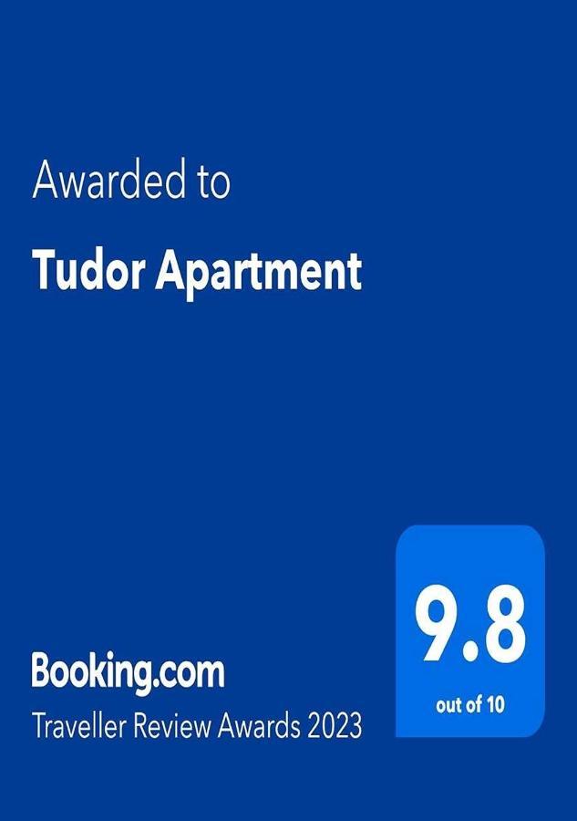 Tudor Apartment เบรยลา ภายนอก รูปภาพ